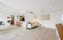 204/5 Nyrang Avenue, Palm Beach, Qld 4221