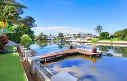 76 Salerno Street, Isle Of Capri, Qld 4217