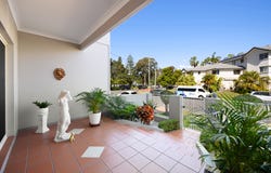 1/56 The Esplanade, Paradise Point, Qld 4216