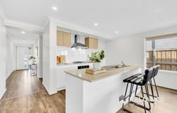 24 Semolina Street, Manor Lakes, Vic 3024