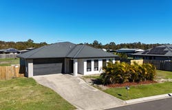 5 Periwinkle Crescent, Toogoom, Qld 4655