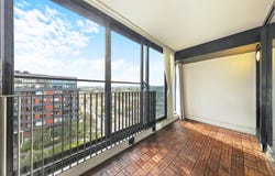 809/57 Hill Road, Wentworth Point, NSW 2127