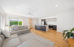14 Barbuda Way, Lake Cathie, NSW 2445