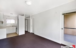 13/2 St Kinnord Street, Aberfeldie, Vic 3040