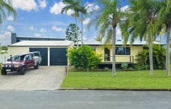 6 Crescent Street, Urangan, Qld 4655