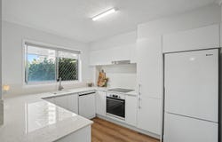 2/192 Ferny Avenue, Surfers Paradise, Qld 4217