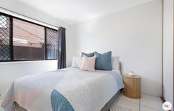 2/13-15 North Street, Southport, Qld 4215