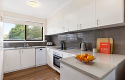 6/2-4 Carmyle Court, Avondale Heights, Vic 3034