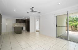 2/13 Anzac Street, Sarina, Qld 4737