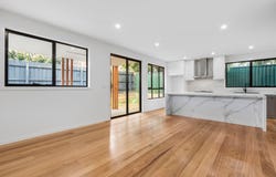 2/6 Mons Street, Glen Iris, Vic 3146