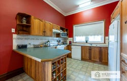 70 Peels Road, Riverside, Vic 3401