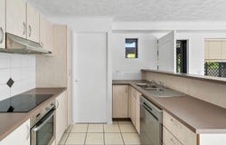 17/66 University Drive, Meadowbrook, Qld 4131