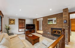 102 Weeden Drive, Vermont South, Vic 3133