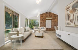 19 Norfolk Place, Seventeen Mile Rocks, Qld 4073