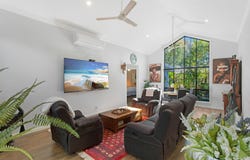 9 Fiddlewood Place, Reedy Creek, Qld 4227