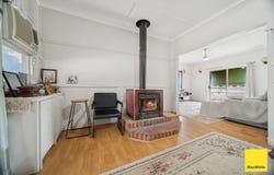 7064 Pyrenees Highway, Avoca, Vic 3467