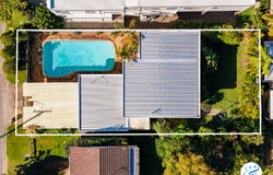 10 Mallard Avenue, Paradise Point, Qld 4216
