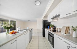 11 Richmond Crescent, Waterford, Qld 4133