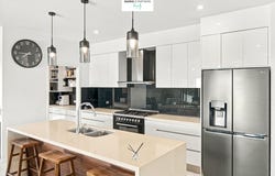 15 Sandy View Drive, Nikenbah, Qld 4655
