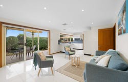 7 Gum Leaf Close, Hornsby Heights, NSW 2077