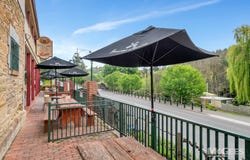 Royal Oak Hotel, 47 Grants Gully Road, Clarendon, SA 5157
