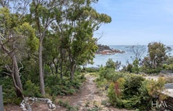 15 Seaton Cove Road, Binalong Bay, Tas 7216