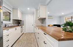 15 Quantock Court, Rochedale South, Qld 4123