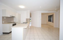 10 Lyndon Close, Bentley Park, Qld 4869