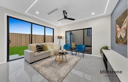 8 Pebble Road,, Pakenham, Vic 3810