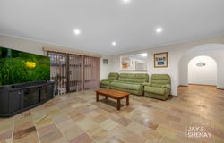 6 Dorgan Court, Endeavour Hills, Vic 3802