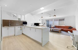 5/255 Christine Avenue, Varsity Lakes, Qld 4227