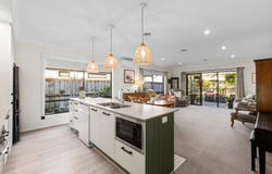 5 Yirn Avenue, Torquay, Vic 3228