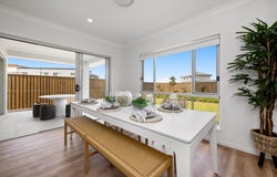 26 Donald Mackie St, Lawnton, Qld 4501