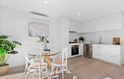 7/200-203 Nepean Highway, Seaford, Vic 3198