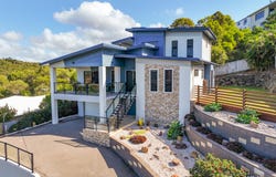 15 Discovery Crescent, Rosslyn, Qld 4703