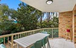 9/35-37 Huth Street, Labrador, Qld 4215