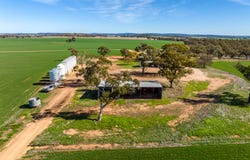 'Glenyarren' 8482 Newell Highway, Beckom, NSW 2665