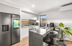 11 Pigato Crescent, Deanside, Vic 3336