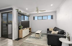 25 Banks Crescent, Baringa, Qld 4551