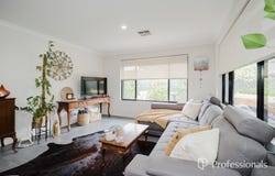 5 Durleigh Road, Aveley, WA 6069