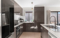 2 Piccadily Court, Doreen, Vic 3754