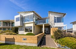 56 Seaview Avenue, Middleton, SA 5213