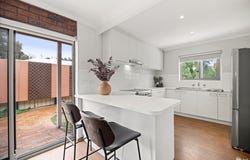 6 Dean Street, Kelmscott, WA 6111