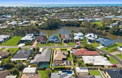 13 Harrison Circuit, Urangan, Qld 4655