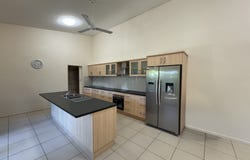 5 Clipper Ct, South Mission Beach, Qld 4852