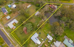 807 Carmody Lane, Ningi, Qld 4511