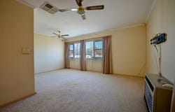 2 Matthew Crescent, Whyalla Stuart, SA 5608