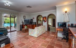 1 Gertrude Avenue, Champion Lakes, WA 6111