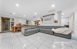 12 Milton Place, Narre Warren South, Vic 3805