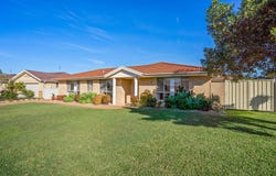 1/8 Karloo Street, Forster, NSW 2428